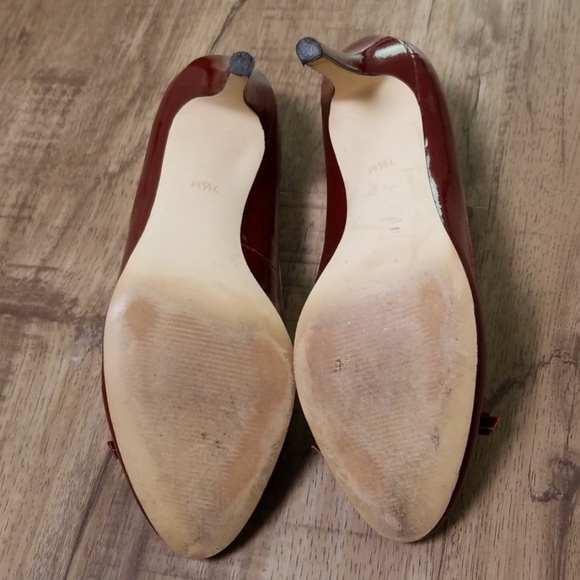 Talbots Burgundy Patent Leather Round Toe with Bow - Picture 4 of 5